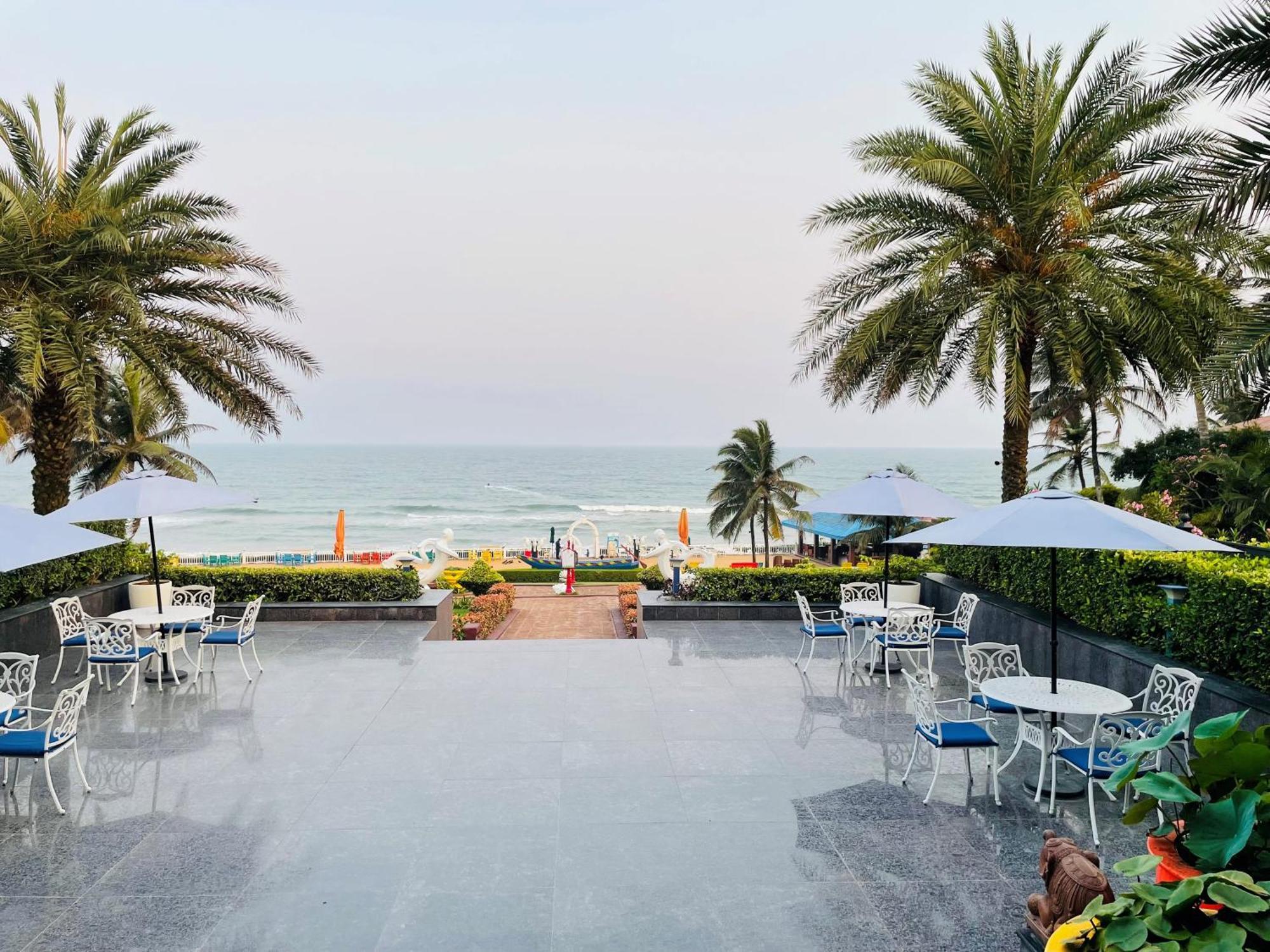 Mayfair Palm Beach Resort Gopālpur Eksteriør bilde